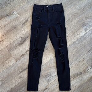 Levis Black Skinny Distressed Jeans